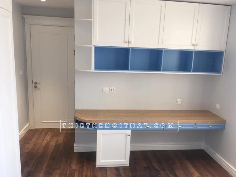 Việc thi công bàn học kết hợp tủ sách cho phòng ngủ trẻ em ở chung cư Dcapital Trần Duy Hưng tại Cầu Giấy, Hà Nội đã được hoàn thành.